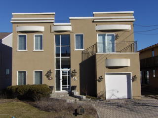 38 Toronto Dr, Bricktown, NJ 08723-7532