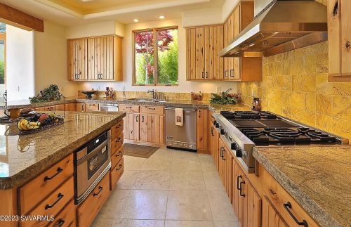 240 Crystal Sky Dr, Sedona AZ 86351-7450 exterior