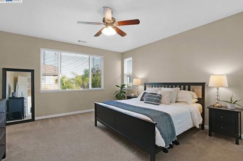 30 Matisse Ct, Oakley CA  94561-1777 exterior