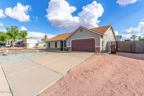 9263 Adobe Rd, Mesa, AZ 85207-5217