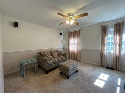 397 Main St, Ashby MA  01431-2306 exterior