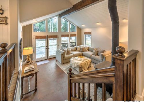 11115 Palisades Dr, Truckee CA 96161-3121 exterior