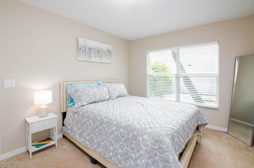 1980 Piccadilly Circus, Naples FL  34112-3687 exterior