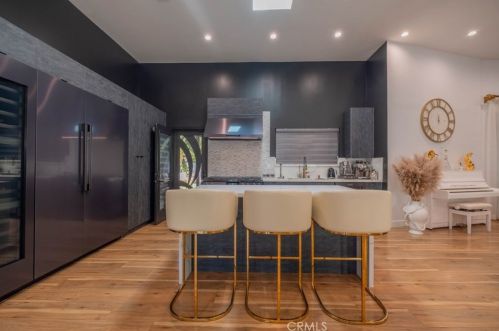 3411 Chevy Chase Dr, Glendale CA  91206-1418 exterior