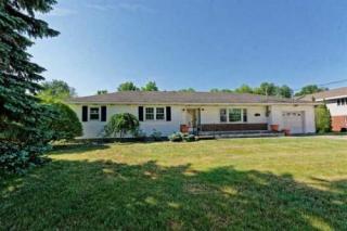 12 Pauline Ct, Defreestville, NY 12144-9780