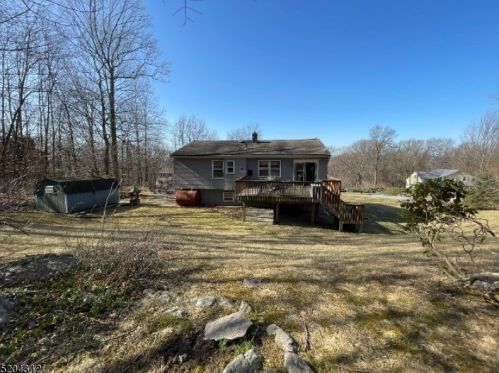 26 Hillsdale Dr, Wantage NJ  07461-4026 exterior