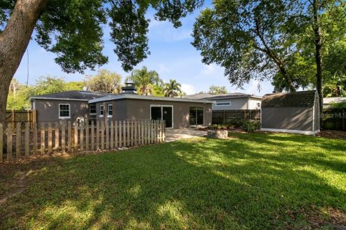 747 Essex Pl, Orlando, FL 32803-6615