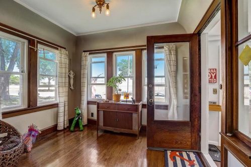 5006 Beloit Rd, Milwaukee WI 53214-5332 exterior