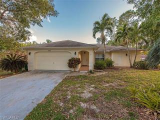 264 Madison Dr, Naples, FL 34110-1326