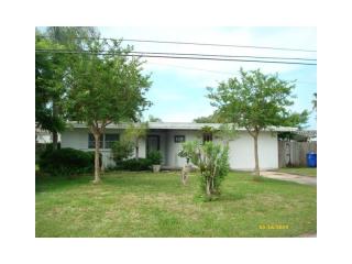 585 Baywood Dr, Dunedin, FL 34698-2052