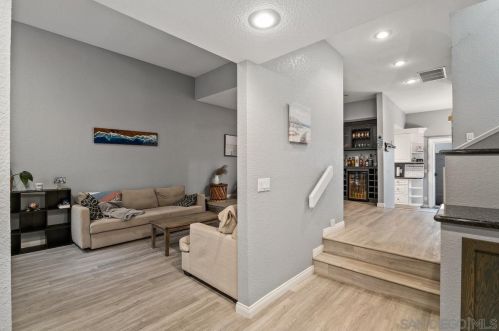 1155 Pacific Beach Dr, San Diego CA  92109-5149 exterior