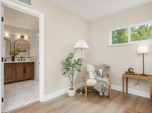 4725 Van Ness Blvd, Fresno CA  93704-3122 exterior