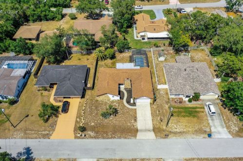 320 Dartmouth Ave, Brooksville, FL 34606-5437
