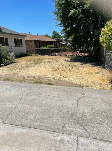 6124 Haven Dr, North Highlands, CA 95660-4530