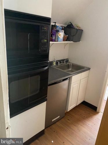 215 Central Ave, Cheltenham PA  19012-2219 exterior