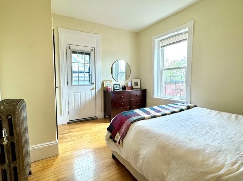 590 Centre St, Boston MA  exterior