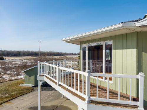 627 Woodland Dr, Two Rivers, WI 54241-9321