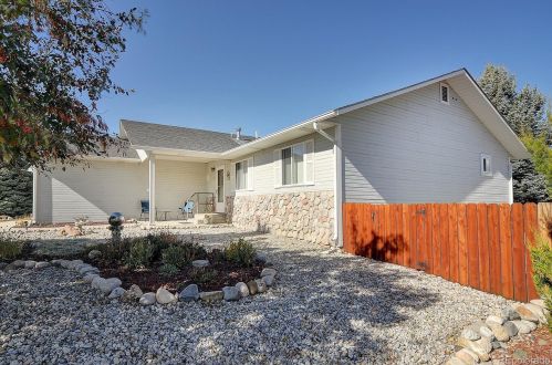 9 Rex Cir, Salida, CO 81201-9339