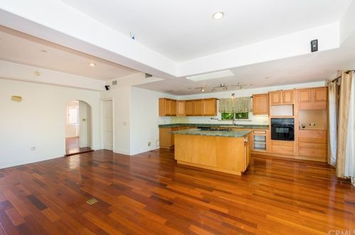 1204 Spazier Ave, Glendale, CA 91201-1322