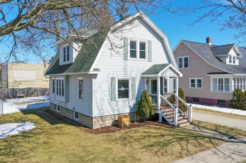 1519 Ellis St, Green Bay, WI 54302-1721