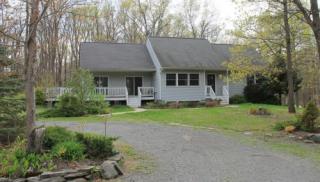 131 Worzel Rd, Greeley, PA 18425-9614