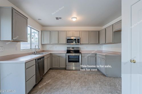 456 Cambridge St, Gilbert, AZ 85233-4211