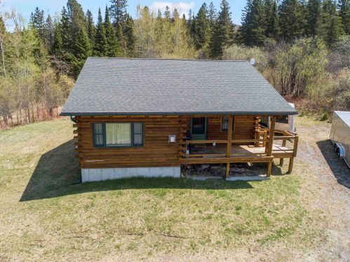 706 Diamond Pond Rd, Columbia, NH 03576-3521