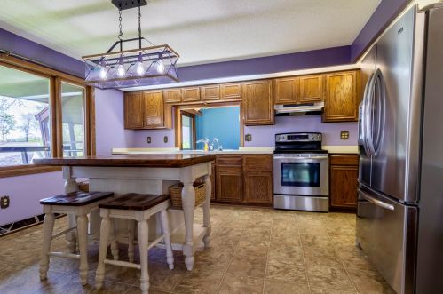 1347 Schank Ct, Arcadia, WI 54612-1813