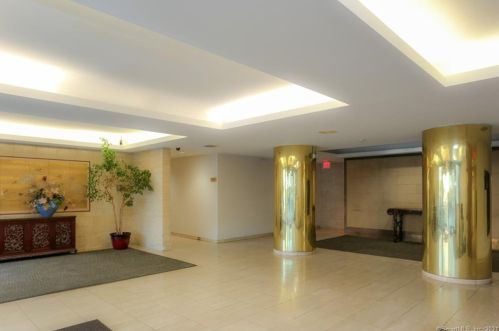 60 Strawberry Hill Ave, Stamford CT  06902-2600 exterior