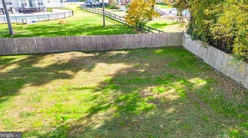 515 Florence Fields Ln, New Castle DE  19720-8752 exterior