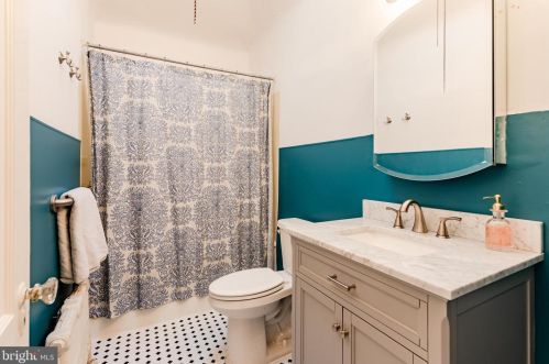 120 Freedley St, Norristown PA  19401-0034 exterior