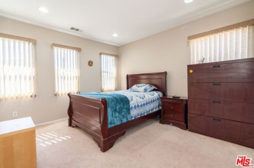 23721 Stagecoach Way, Santa Clarita CA  91354-0722 exterior