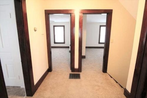 35 Lincoln Ave, London OH  43140-1579 exterior