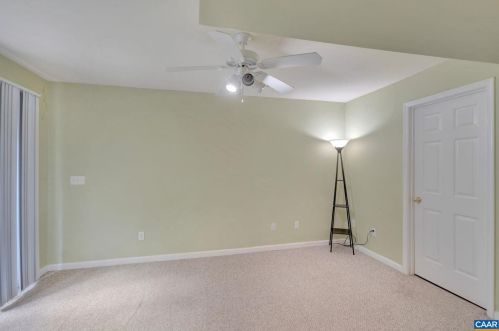 2 Riverside Dr, Bybee VA  22963-2021 exterior