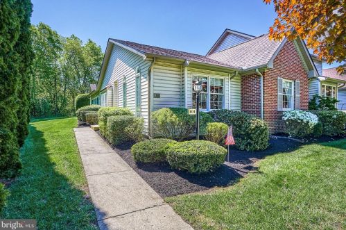 101 Strayer Dr, Carlisle PA  17013-4408 exterior