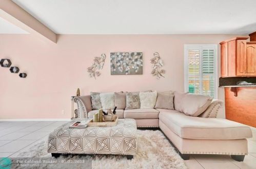 1578 191st Ave, Hollywood FL  33029-6149 exterior