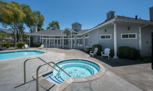 634 Laurel Grove Cir, Santa Rosa, CA 95407-5469