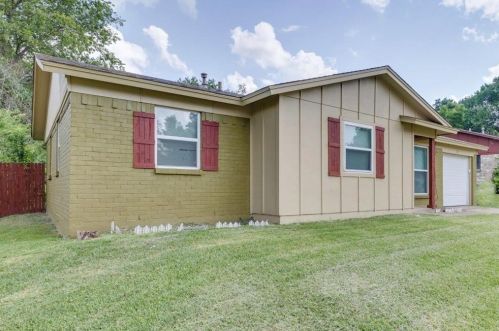4144 Happy Canyon Dr, Dallas, TX 75241-5235