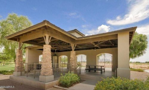 4926 Quiet Way, Gilbert AZ  85298-0648 exterior