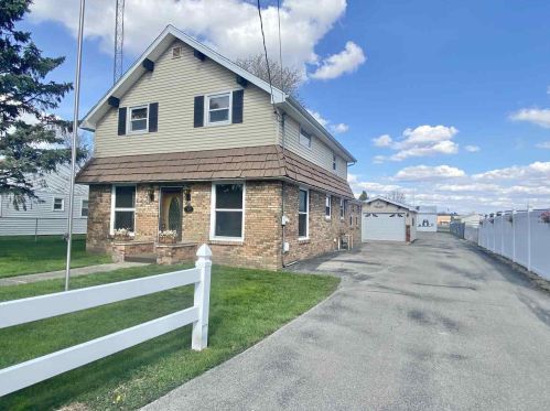 329 East St, Clinton, WI 53525-9465