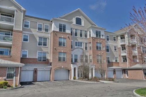 210 Regency Dr, Fishkill, NY 12524-4936