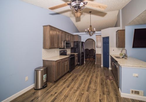 1032 Legacy Ln, Pataskala OH  43062-8078 exterior