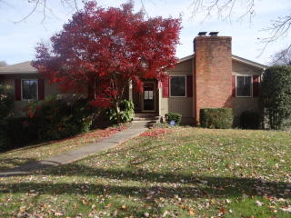 1306 Cherry Tree Ln, Knoxville, TN 37919-8161