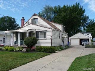 83 Covington Dr, Buffalo, NY 14220-2510