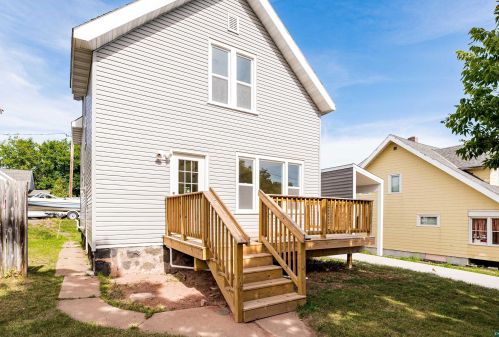 808 6th Ave, Duluth MN  55805-1341 exterior