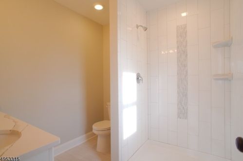 119 8 Ave, Manville NJ  08835-1249 exterior