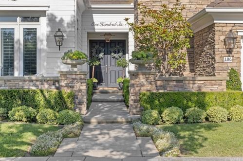 106 Old Course Dr, Newport Beach, CA 92660-4288