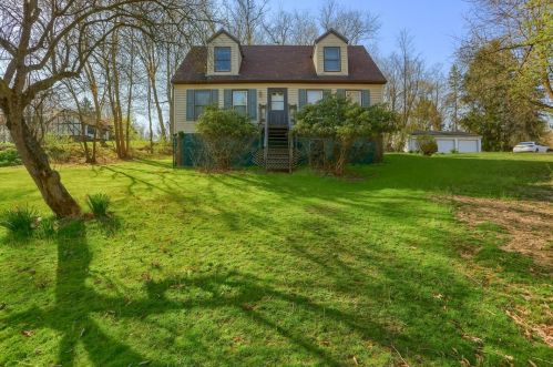 119 Valley View Rd, Imperial, PA 15126-1230