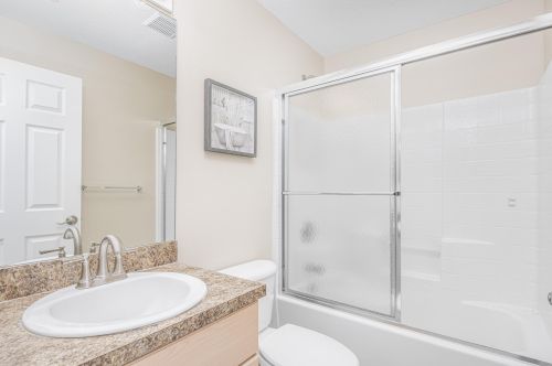 7006 Roberts Rd, Fort Pierce FL  34951-2042 exterior