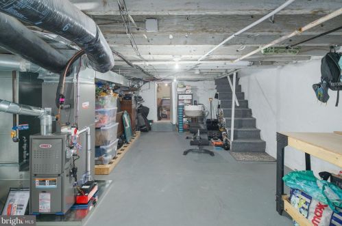 1613 Manton St, Philadelphia PA  19146-3029 exterior